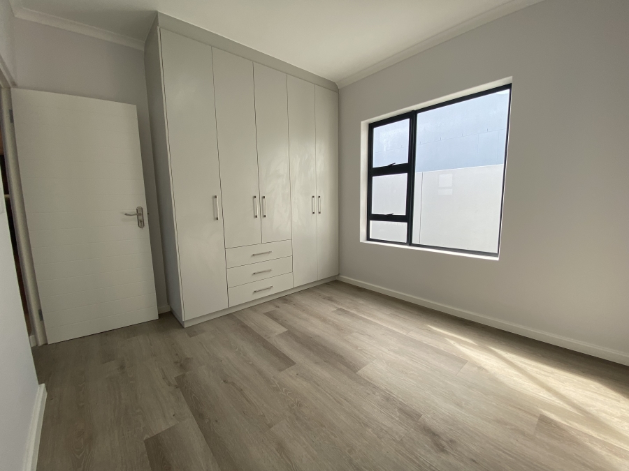 4 Bedroom Property for Sale in Sandown Western Cape